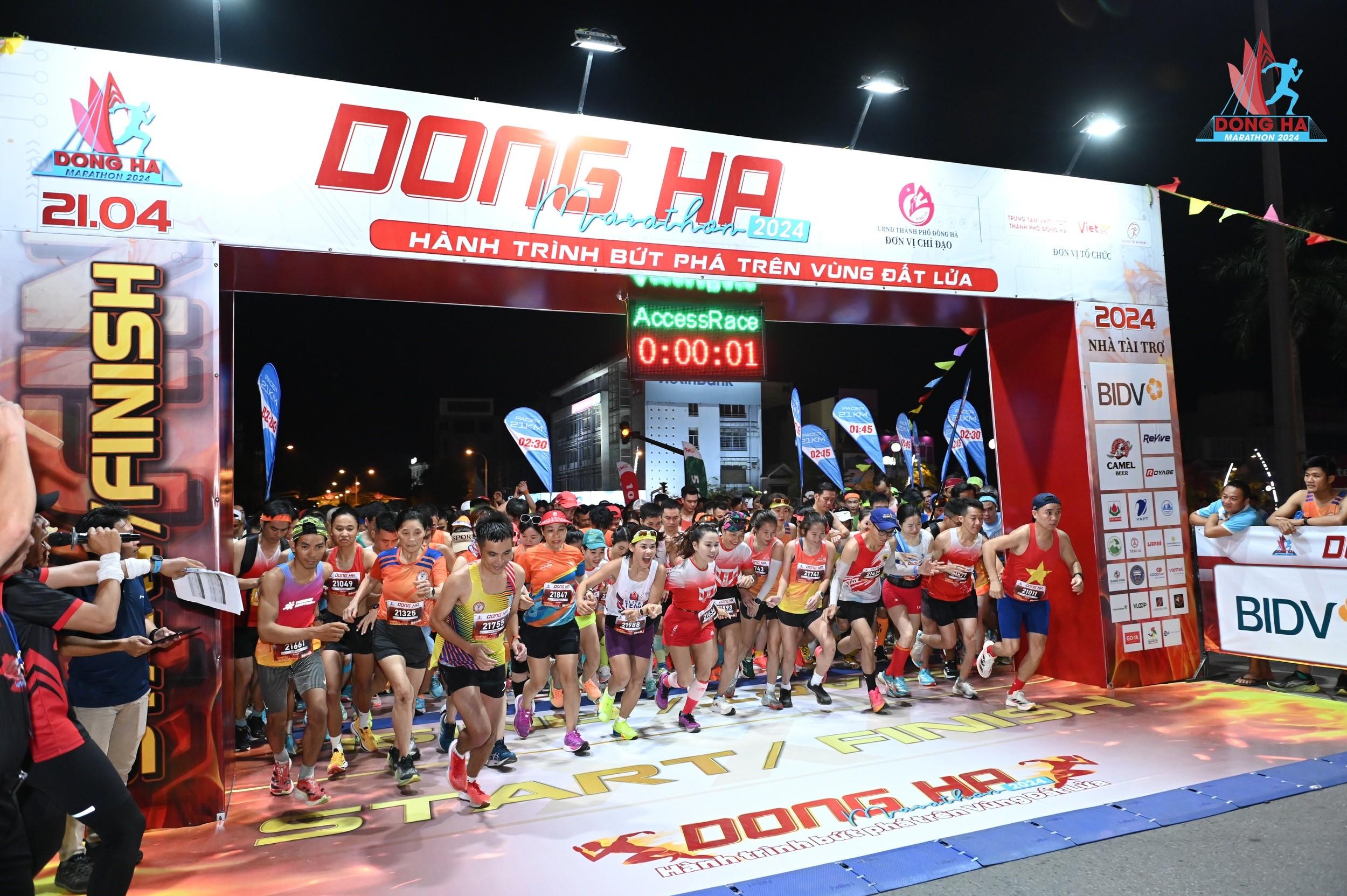 Hơn 2.500 vận động viên tham gia Giải chạy Marathon thành phố Đông Hà năm 2024